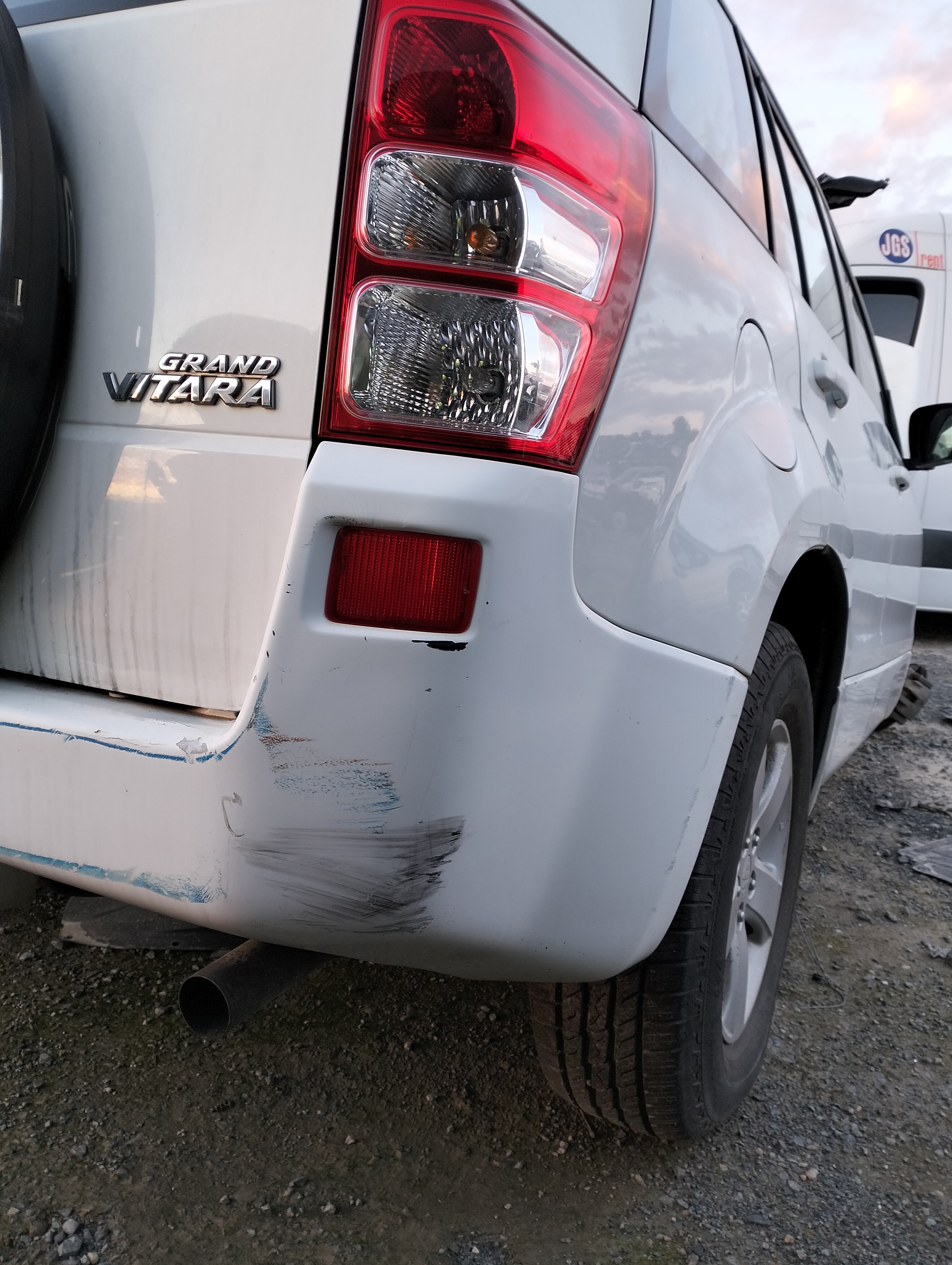 Paragolpes trasero suzuki grand vitara (jb/jt)(2005->)