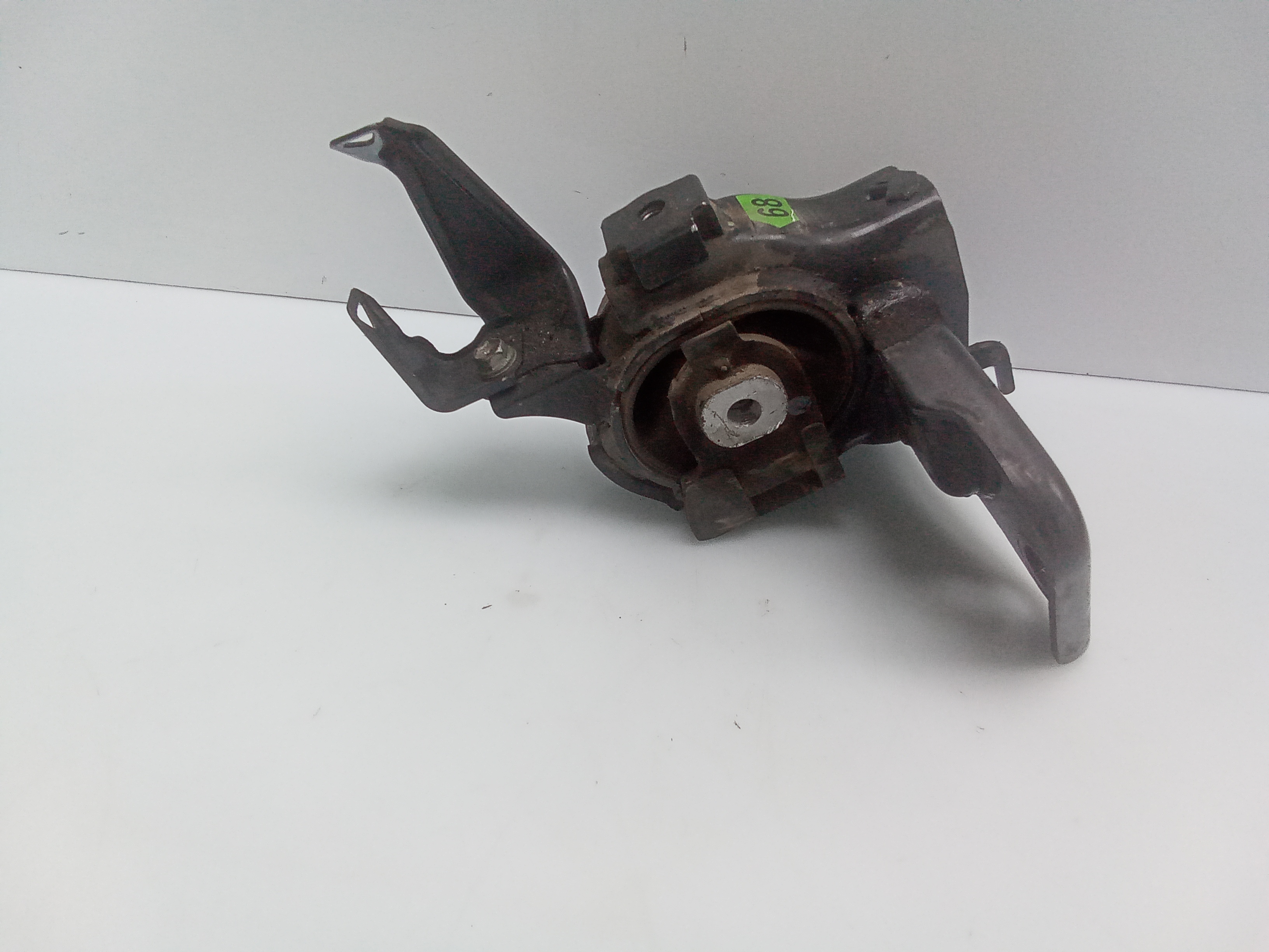 Soporte taco motor toyota auris (e18)(10.2012->)