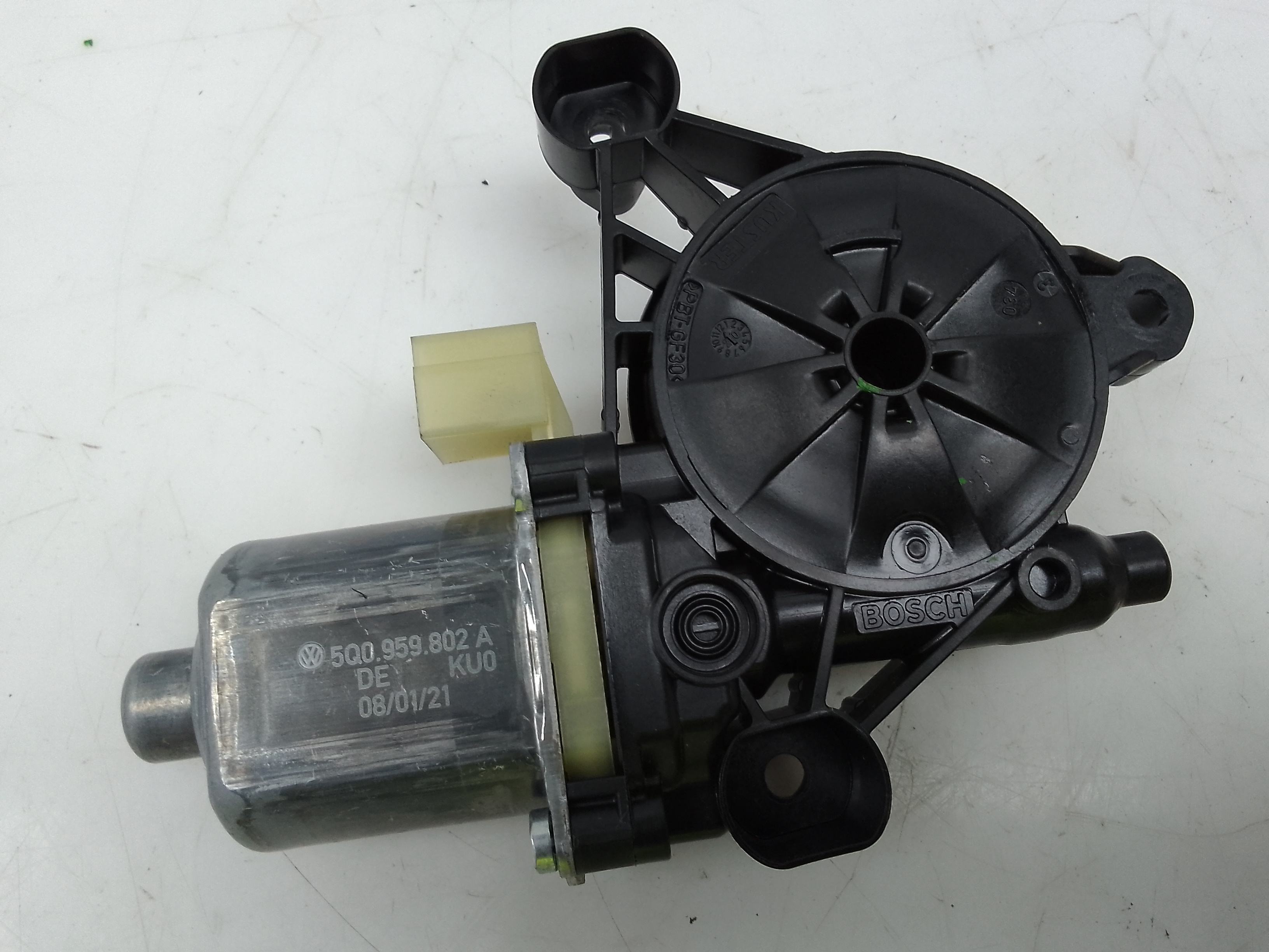 Motor elevalunas trasero derecho volkswagen golf viii r