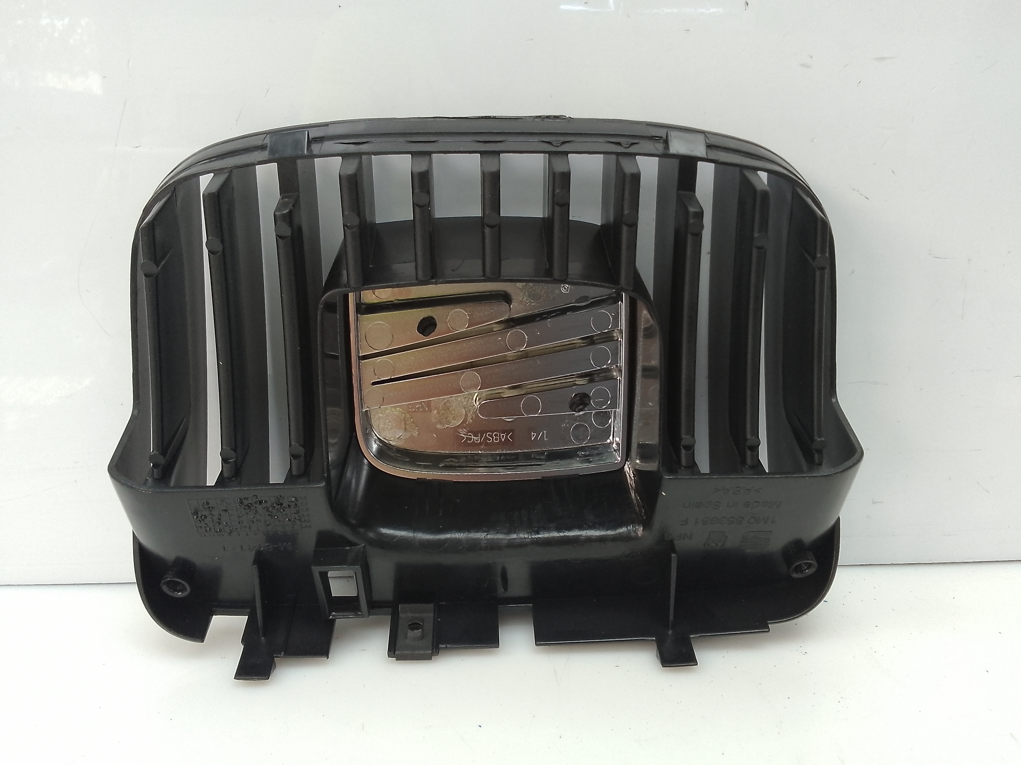 Rejilla delantera seat toledo (1m2)(03.1999->)