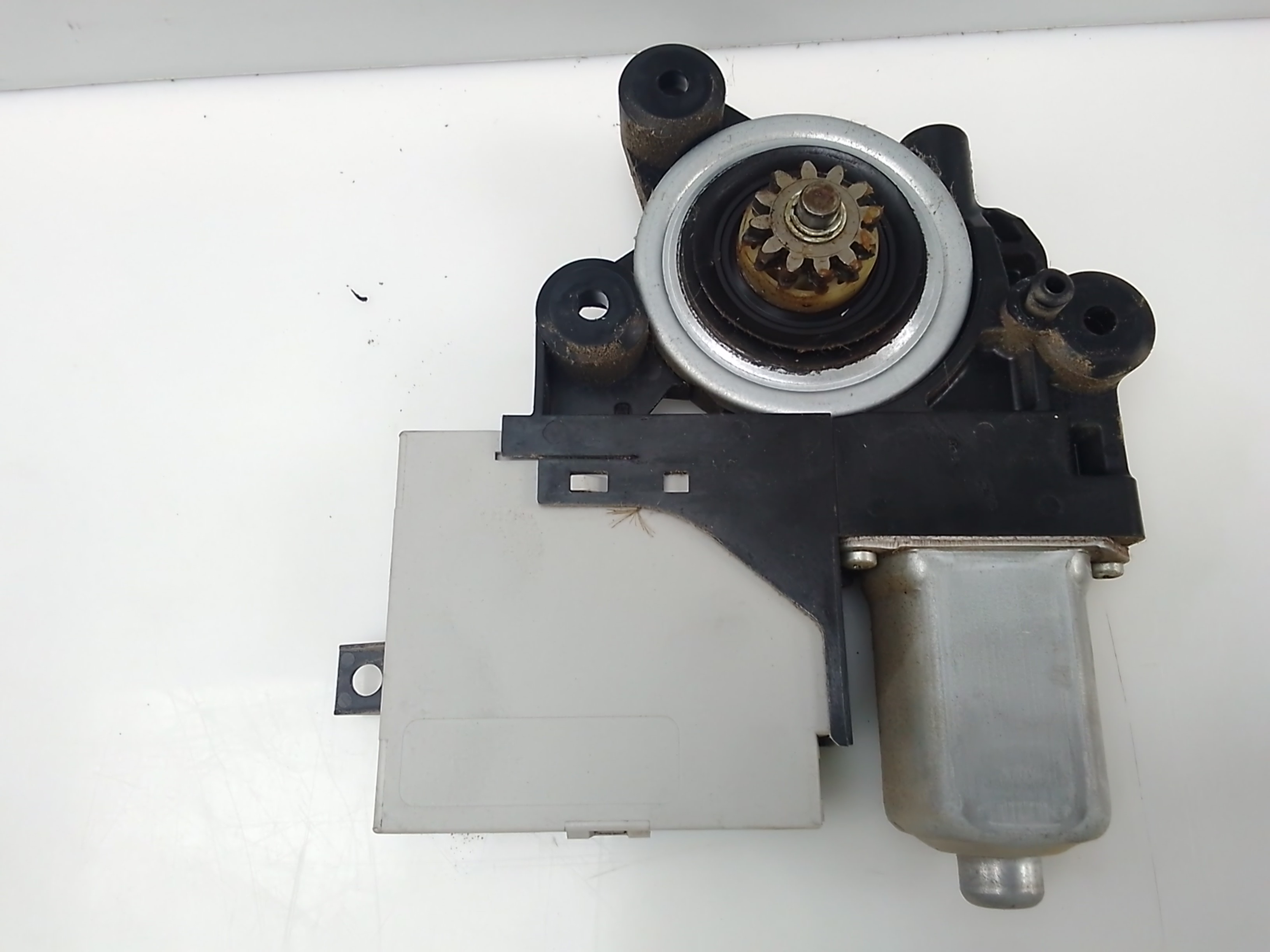 Motor elevalunas trasero izquierdo ford kuga (cbv)(2008->)