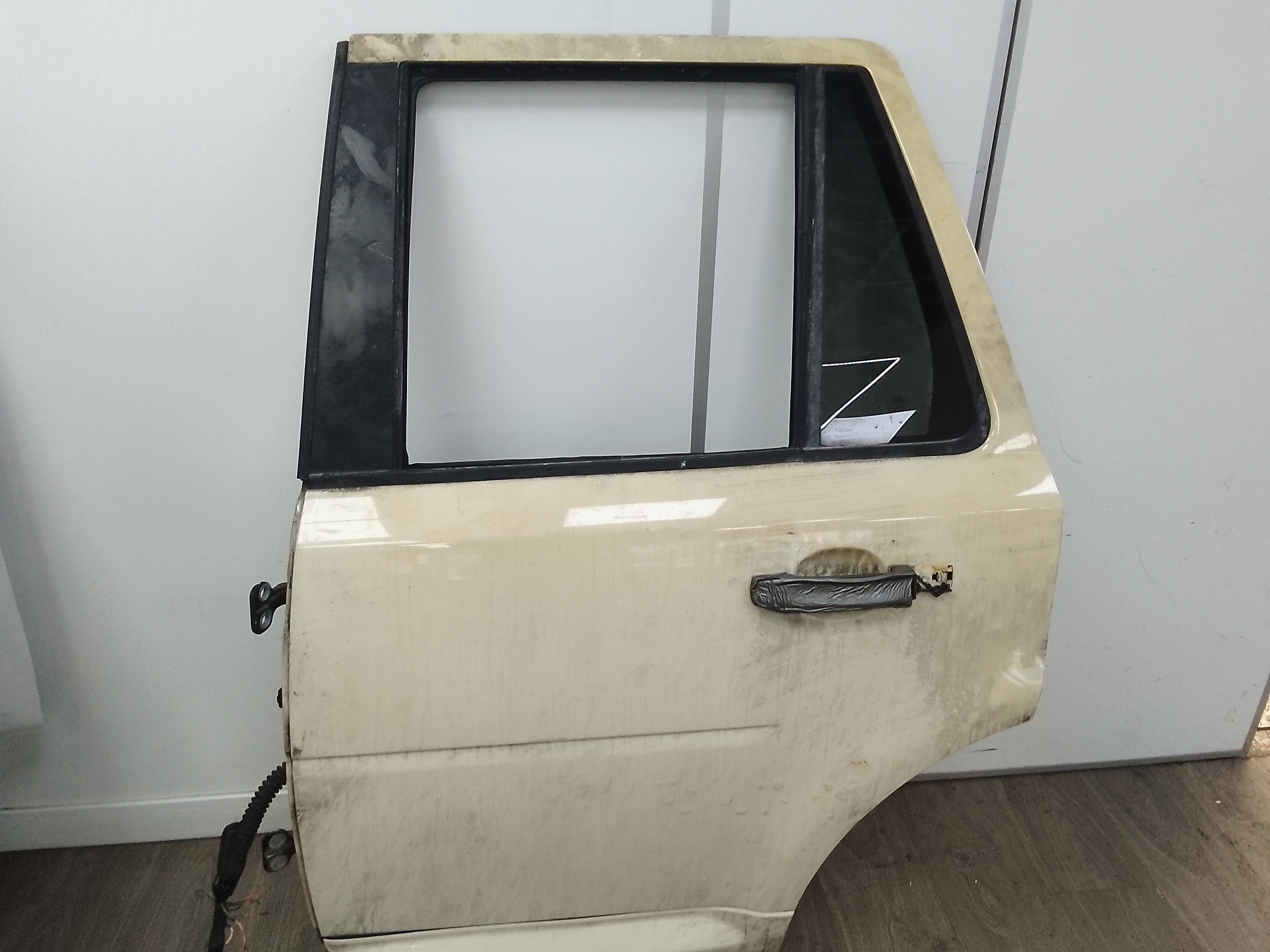 Puerta trasera izquierda land rover freelander (lr2)(2007->)