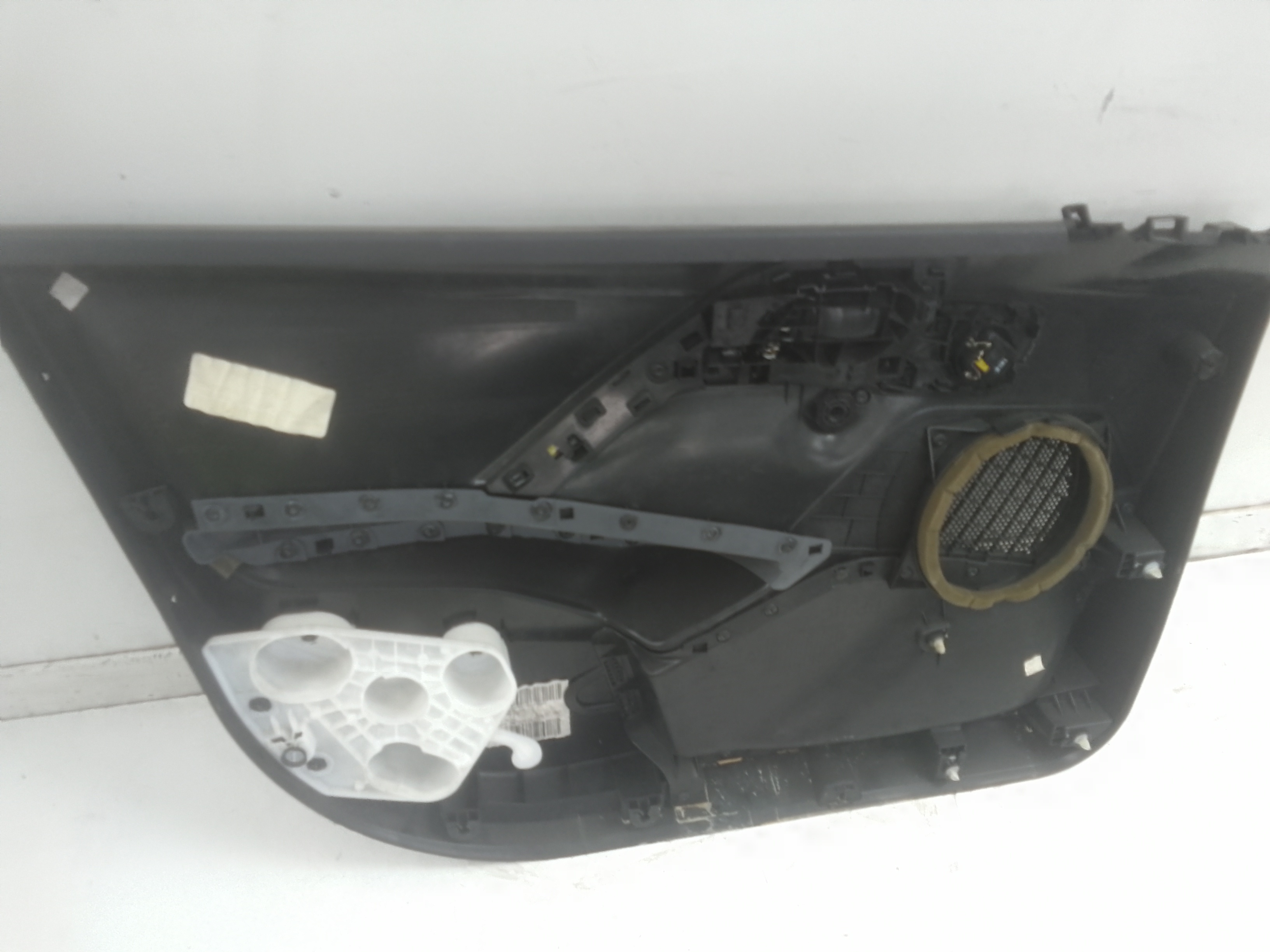 Guarnecido puerta delantera derecha peugeot 208 (01.2012->)