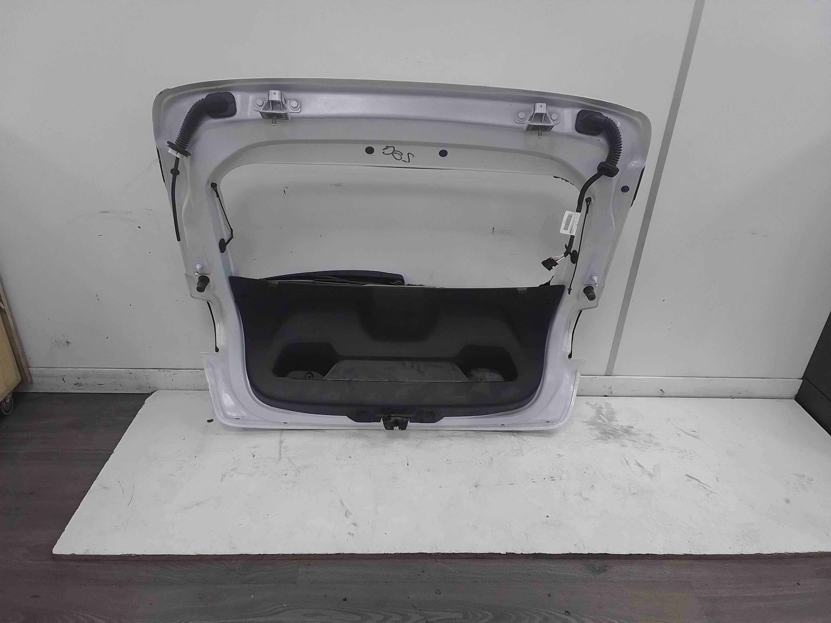 Porton trasero peugeot 208 (p2)(06.2019->)