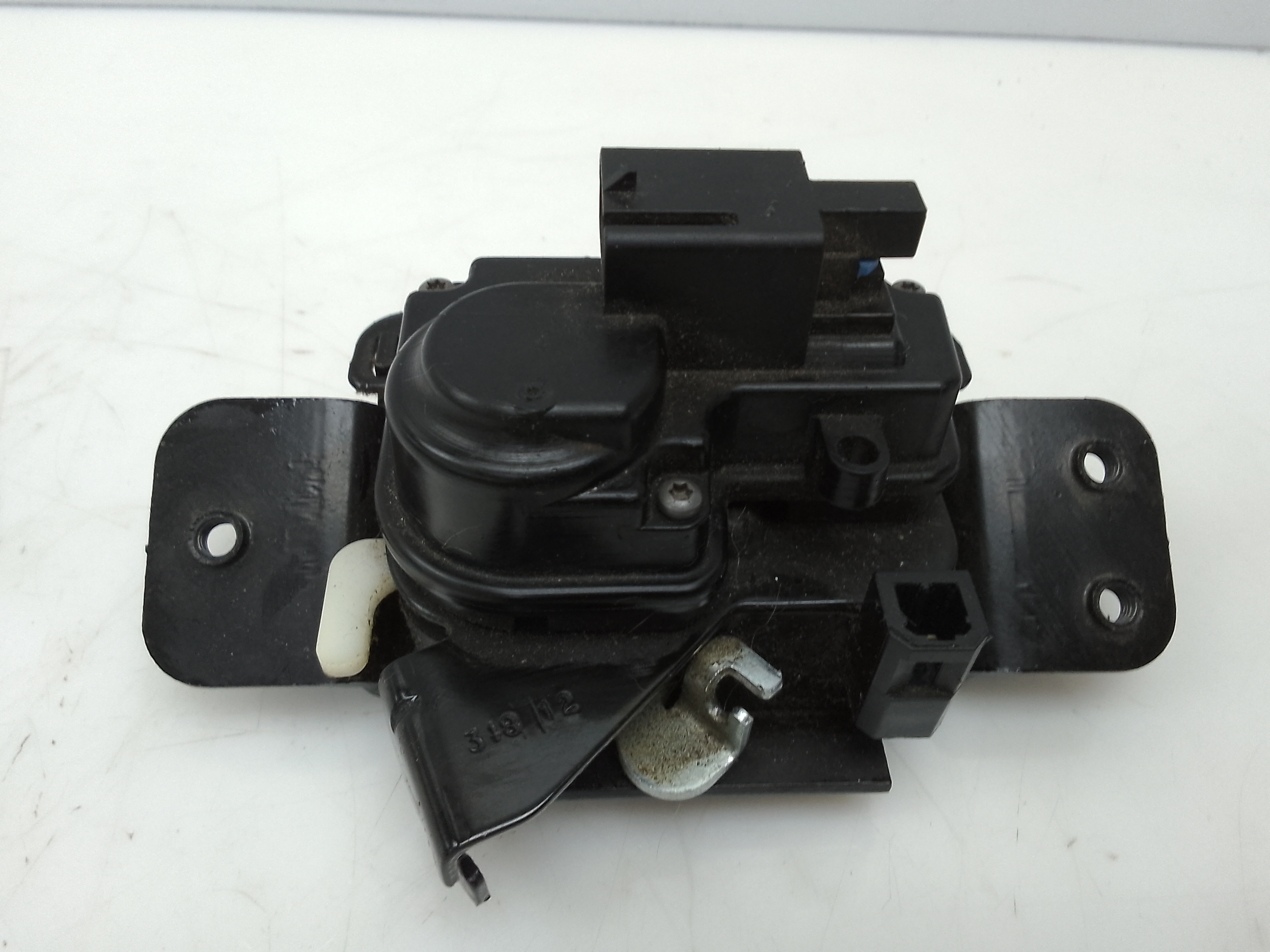 Cerradura maletero / porton jeep compass (mk)(2011->)