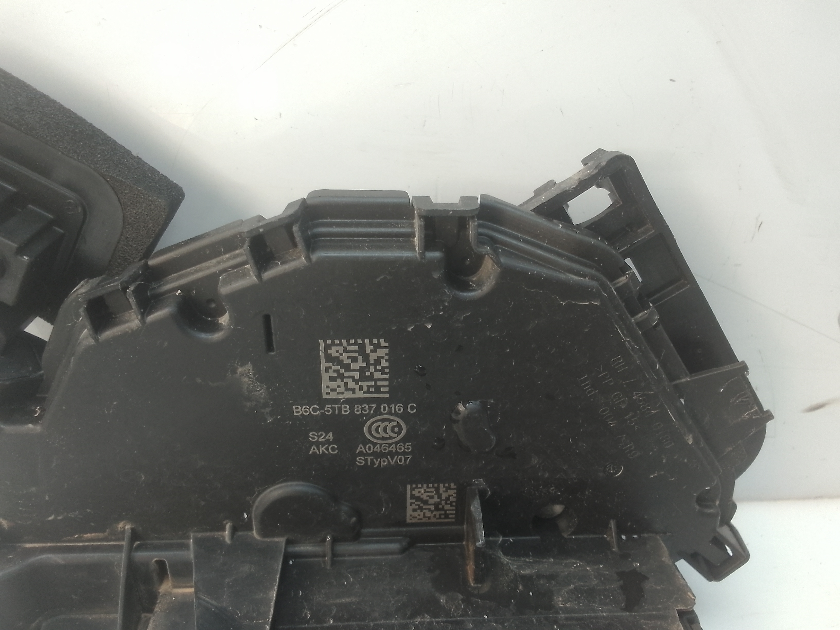 Cerradura puerta delantera derecha seat leon (kl1)(04.2020->)