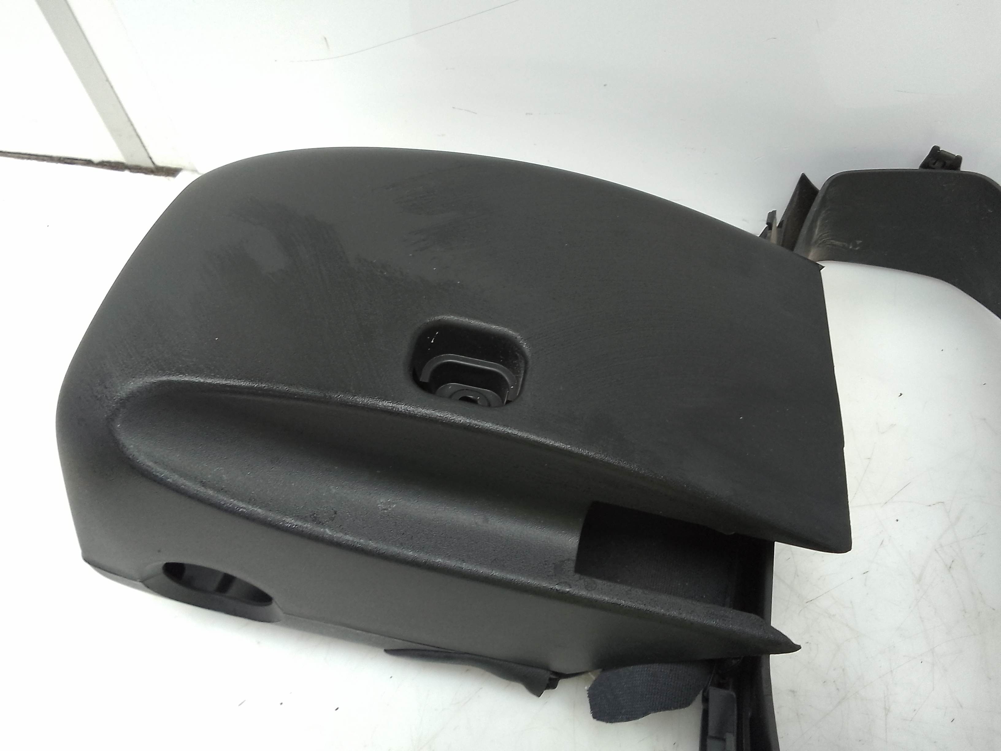 Carcasa columna direccion seat leon (kl1)(04.2020->)