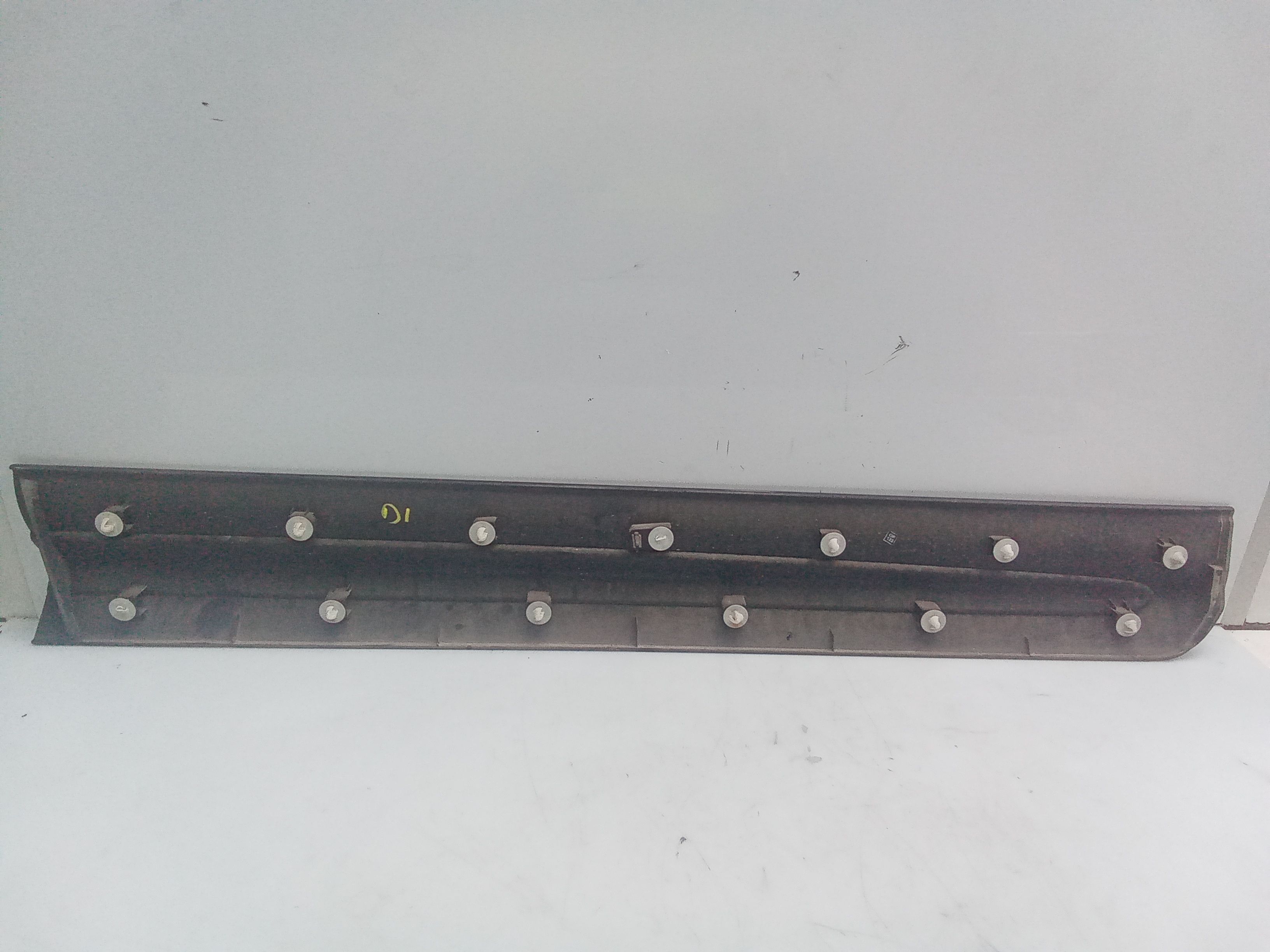 Moldura puerta  delantera izquierda fiat 500x (334)(2014->)