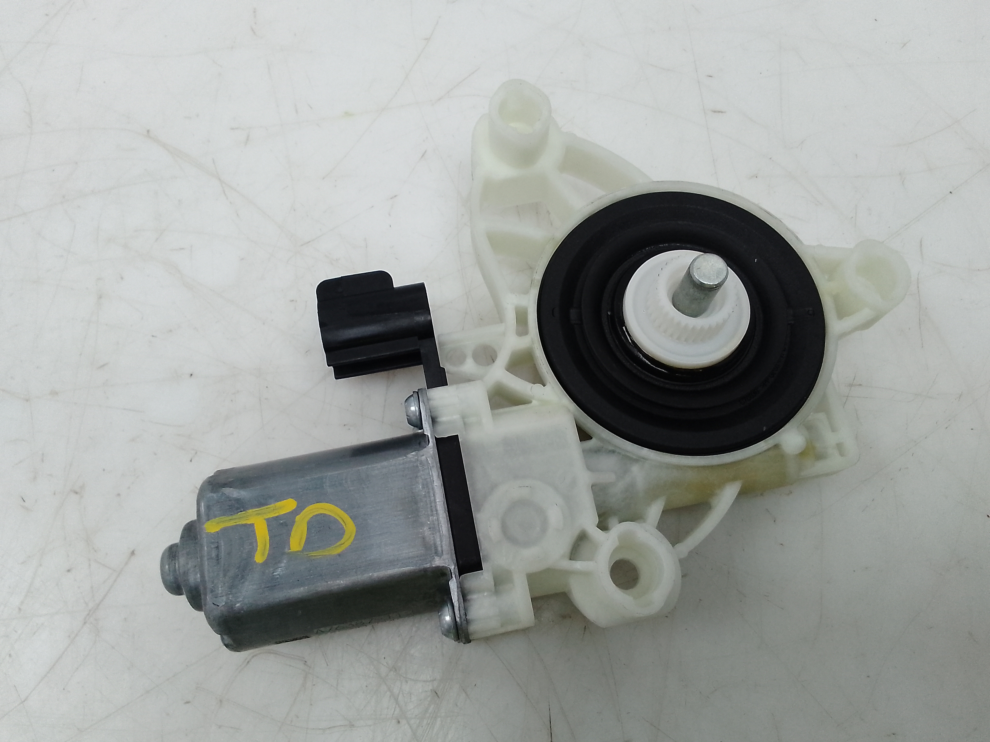 Motor elevalunas trasero derecho ford focus berlina (cge)(2018->)