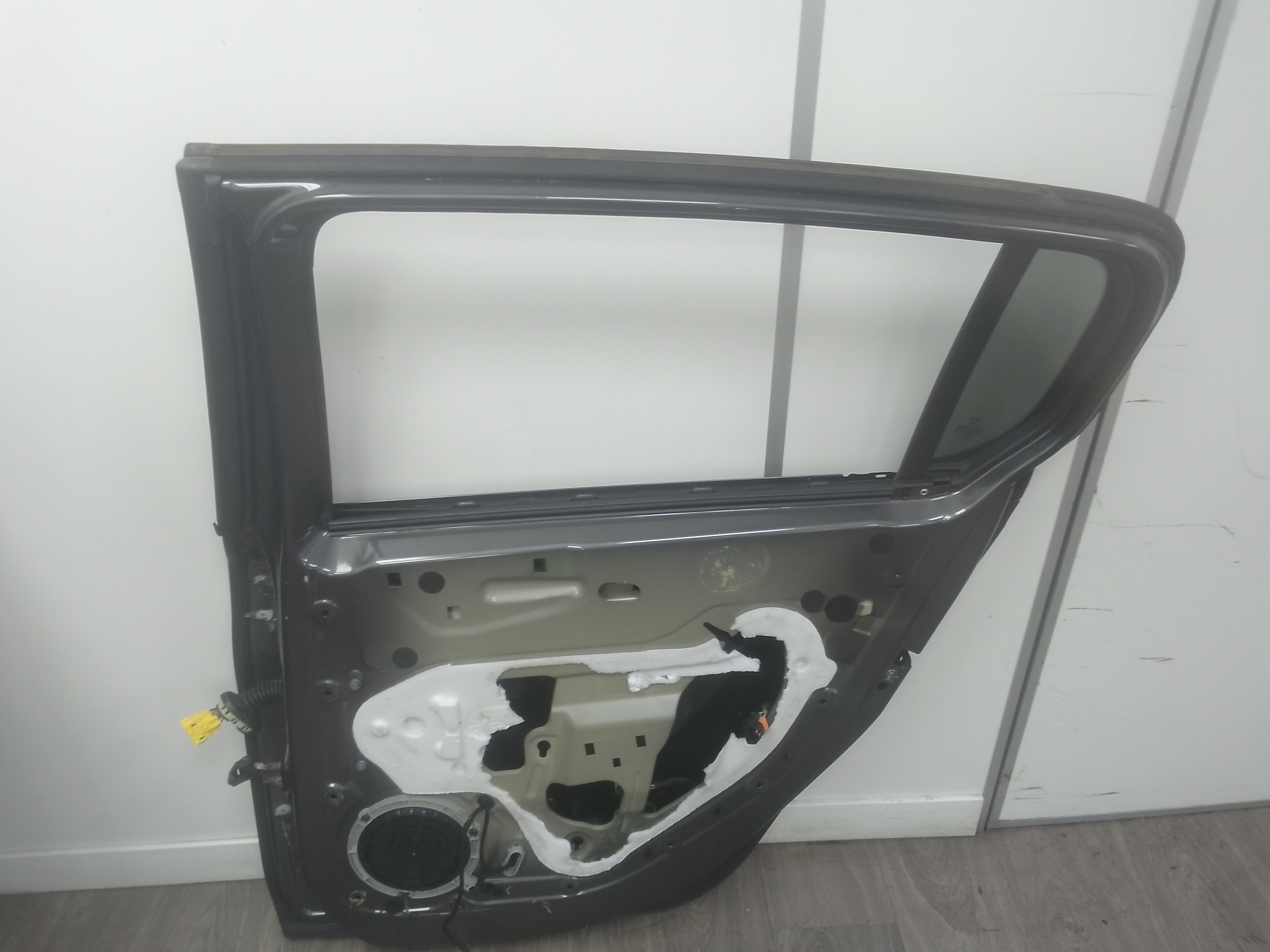 Puerta trasera derecha peugeot 308 (2013->)