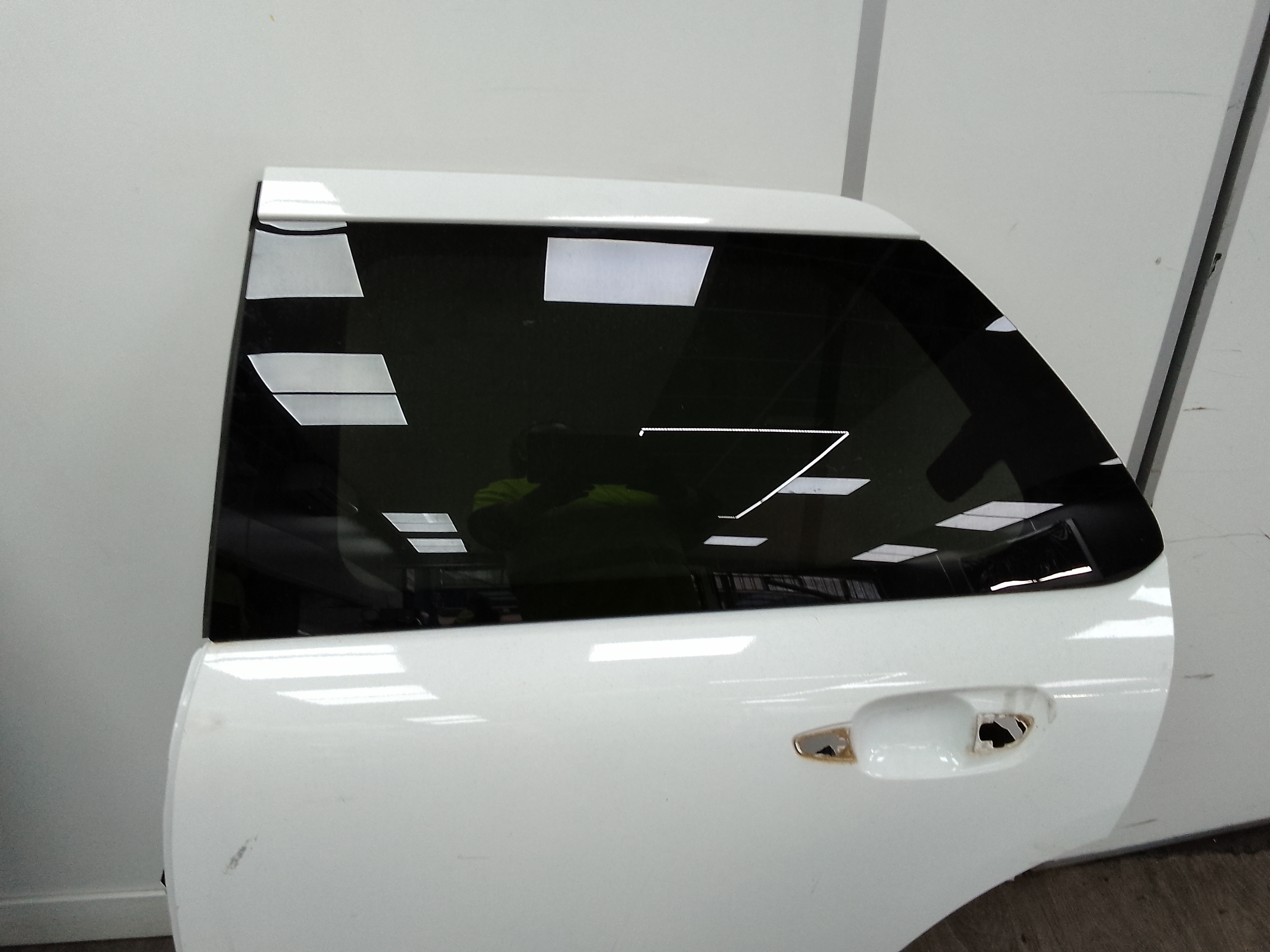 Puerta trasera izquierda citroen c4 cactus (2014->)