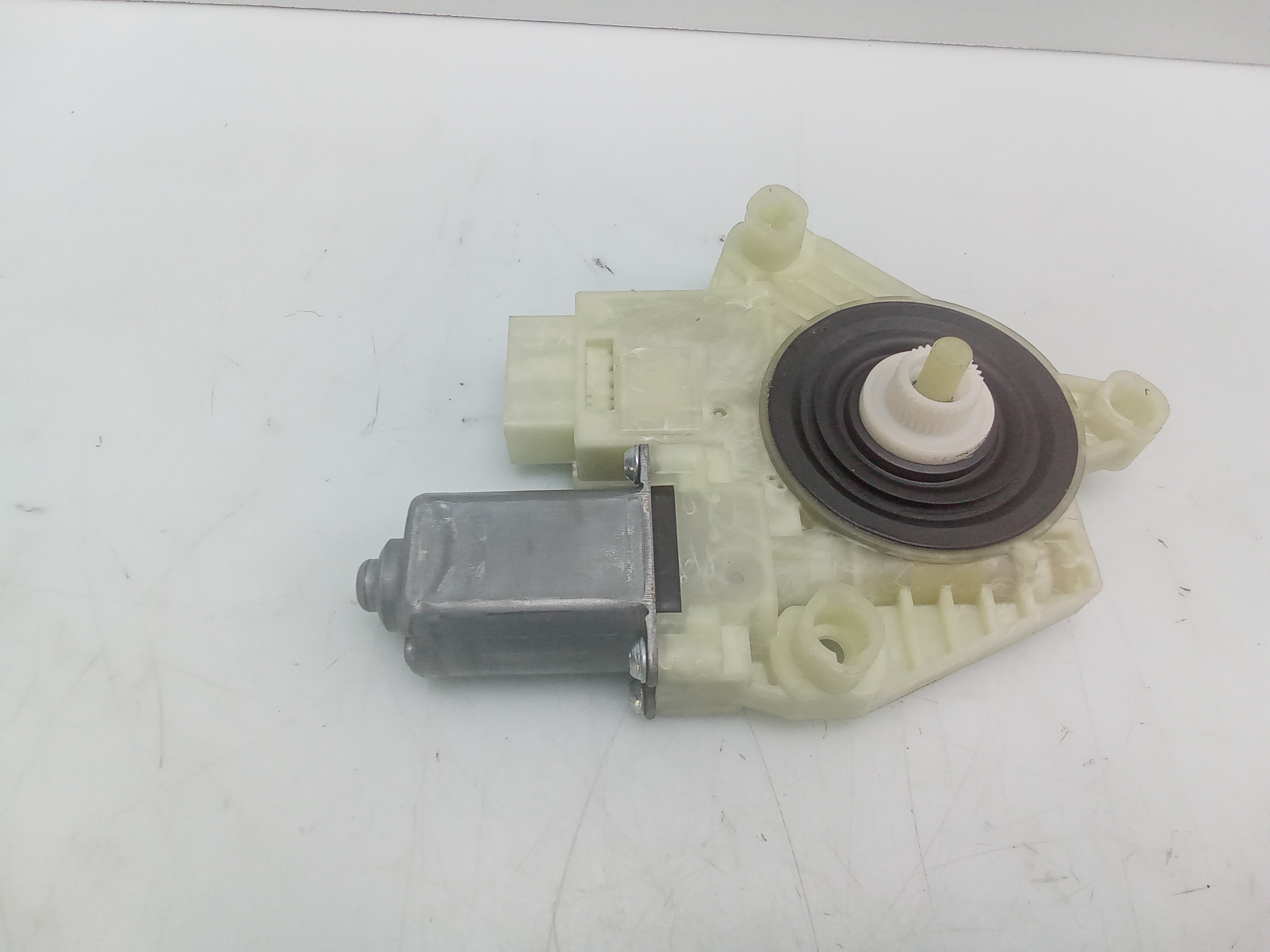 Motor elevalunas trasero derecho skoda fabia (nj3)(08.2014->)