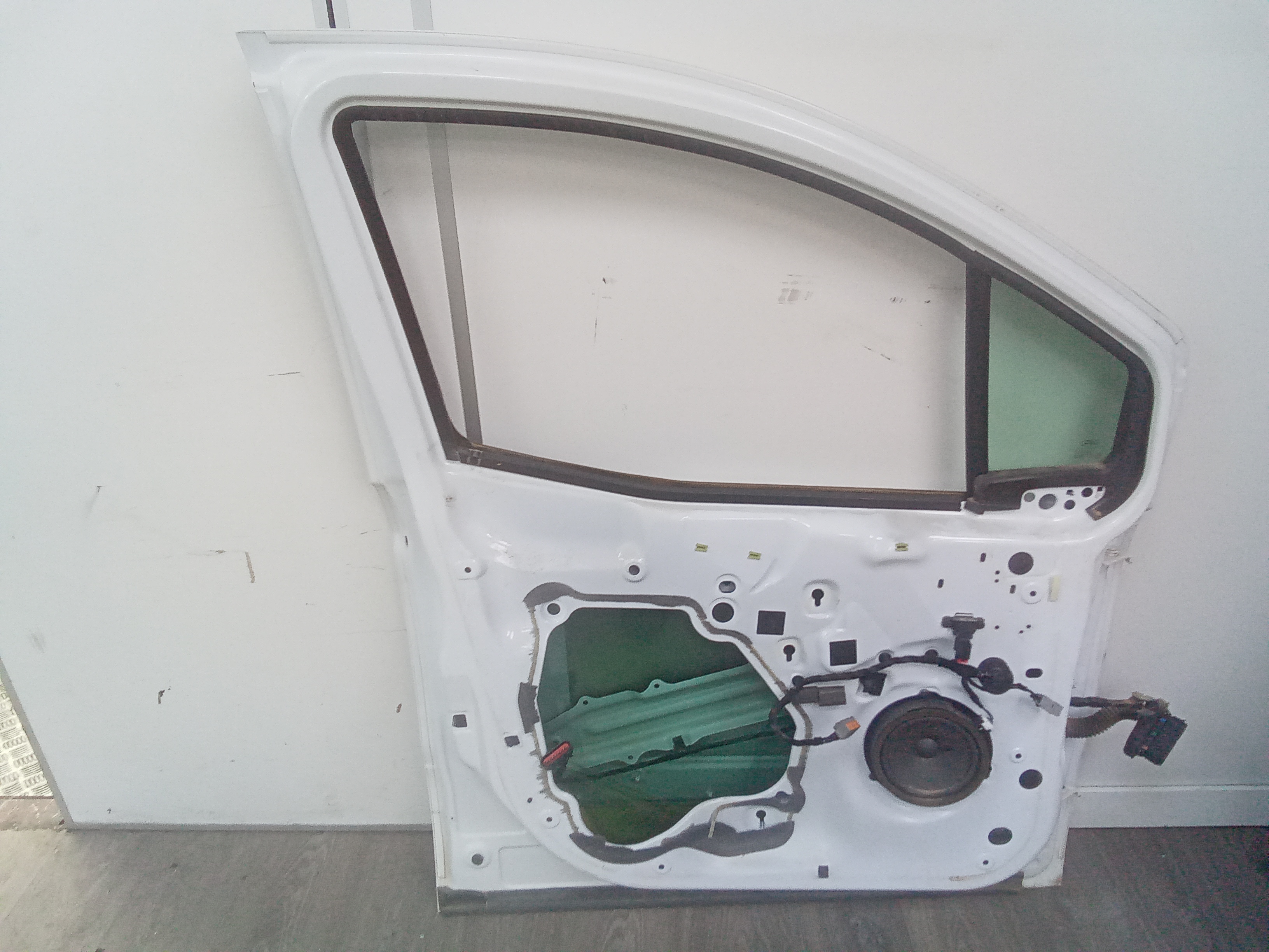 Puerta delantera derecha ford tourneo courier (c4a)(2014->)