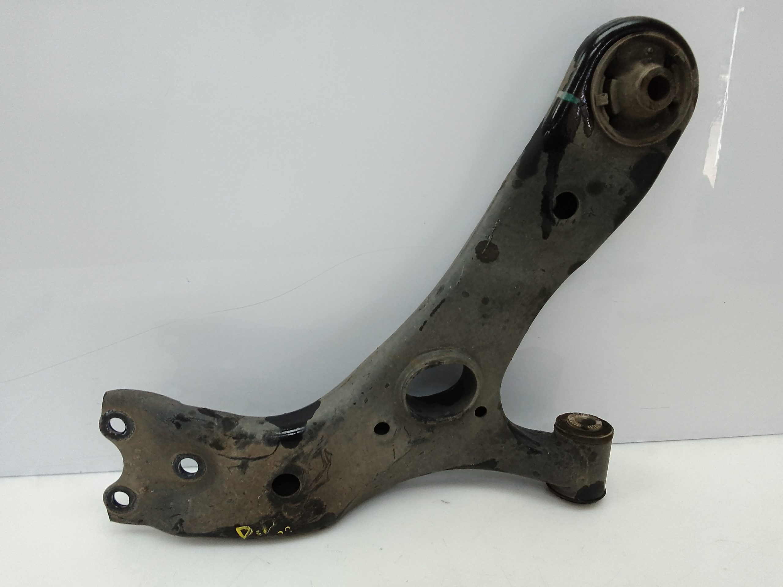 Brazo suspension inferior delantero derecho toyota auris (e18)(10.2012->)