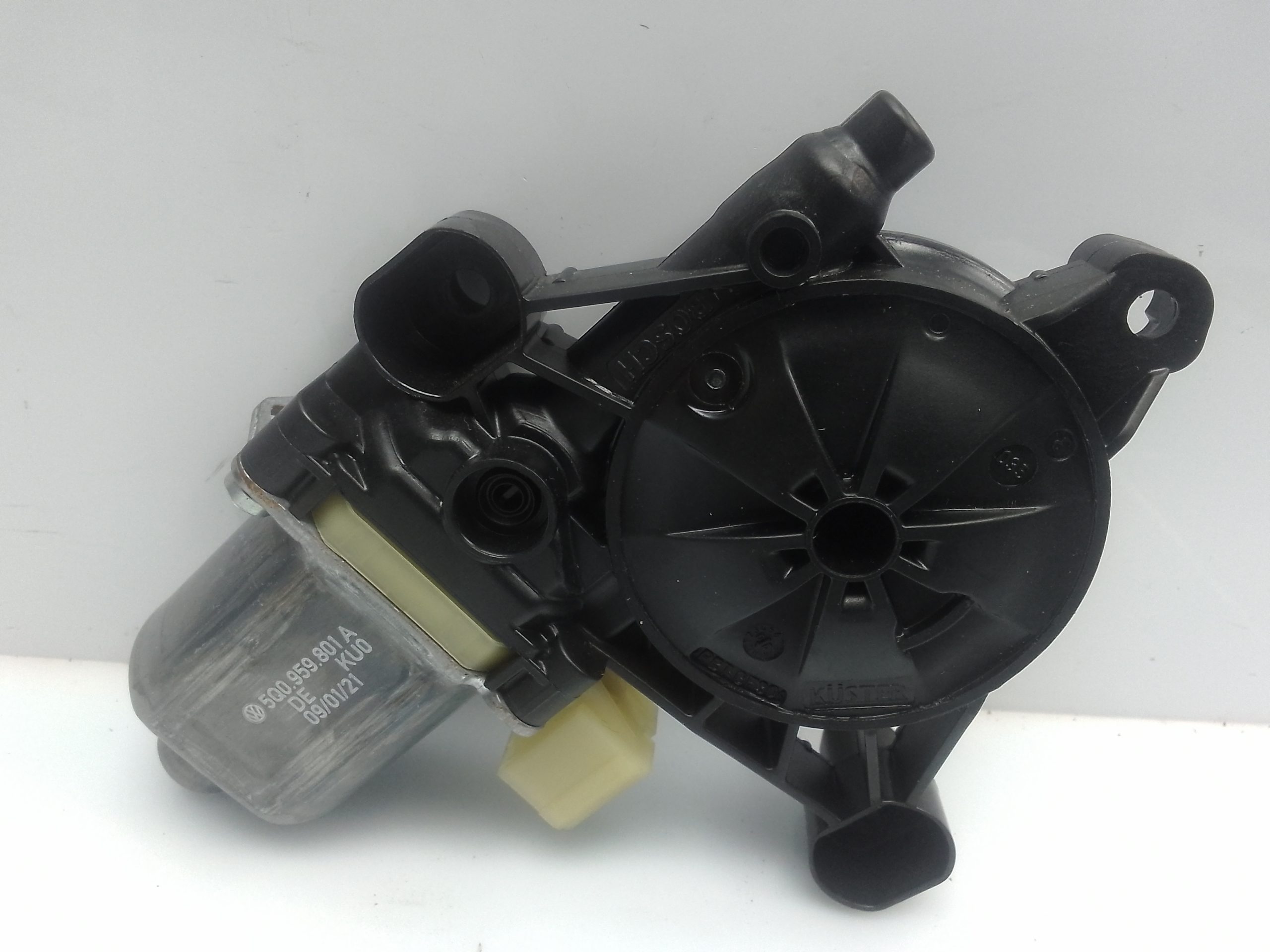 Motor elevalunas trasero izquierdo volkswagen golf viii r