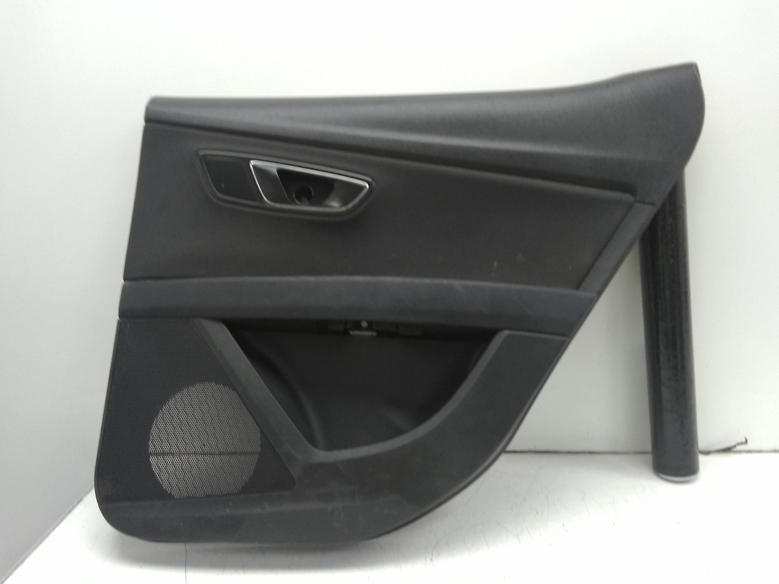 Guarnecido puerta trasera derecha seat leon (5f1)(09.2012->)