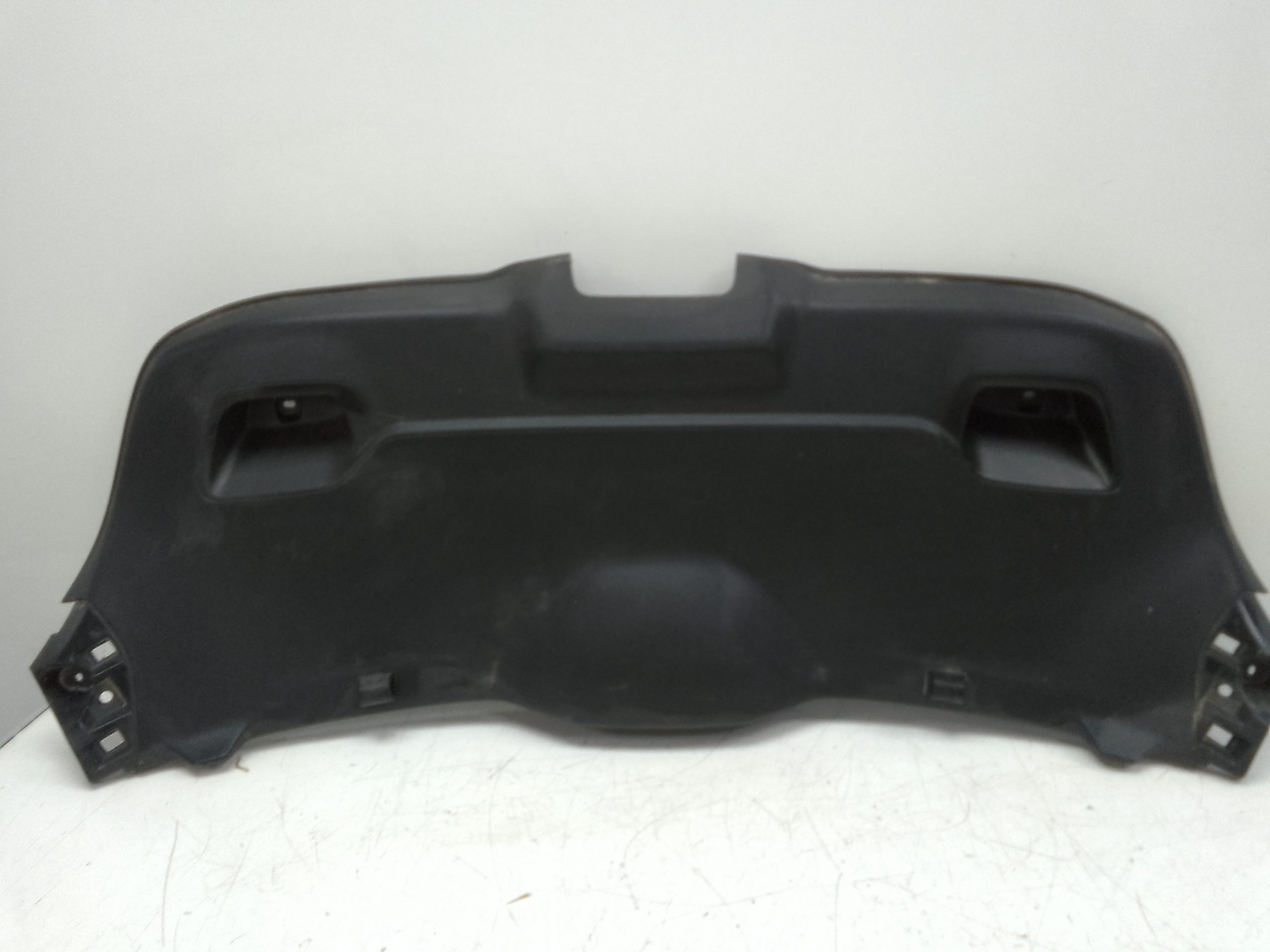 Guarnecido porton trasero peugeot 208 (01.2012->)