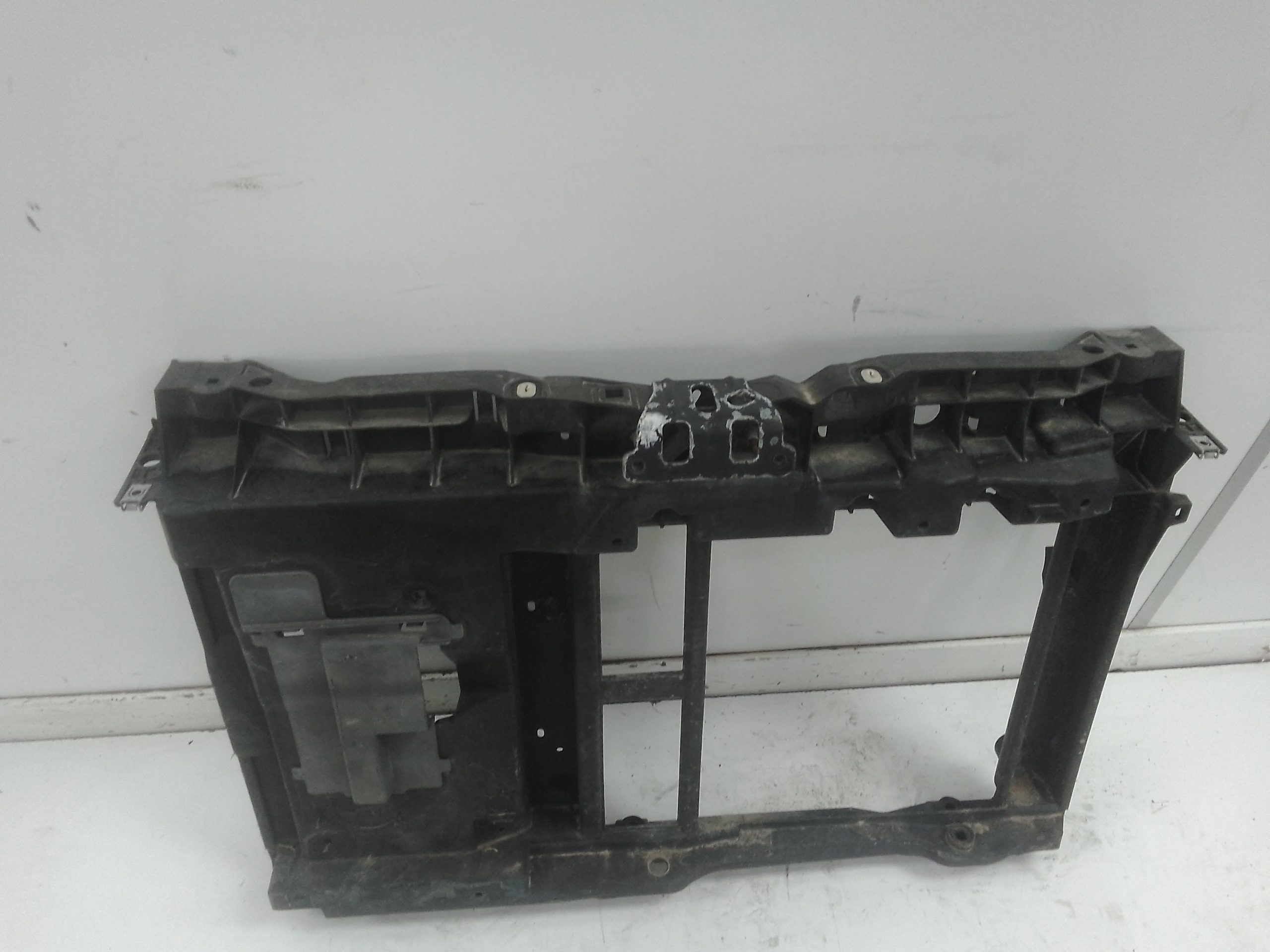 Panel frontal peugeot 208 (01.2012->)