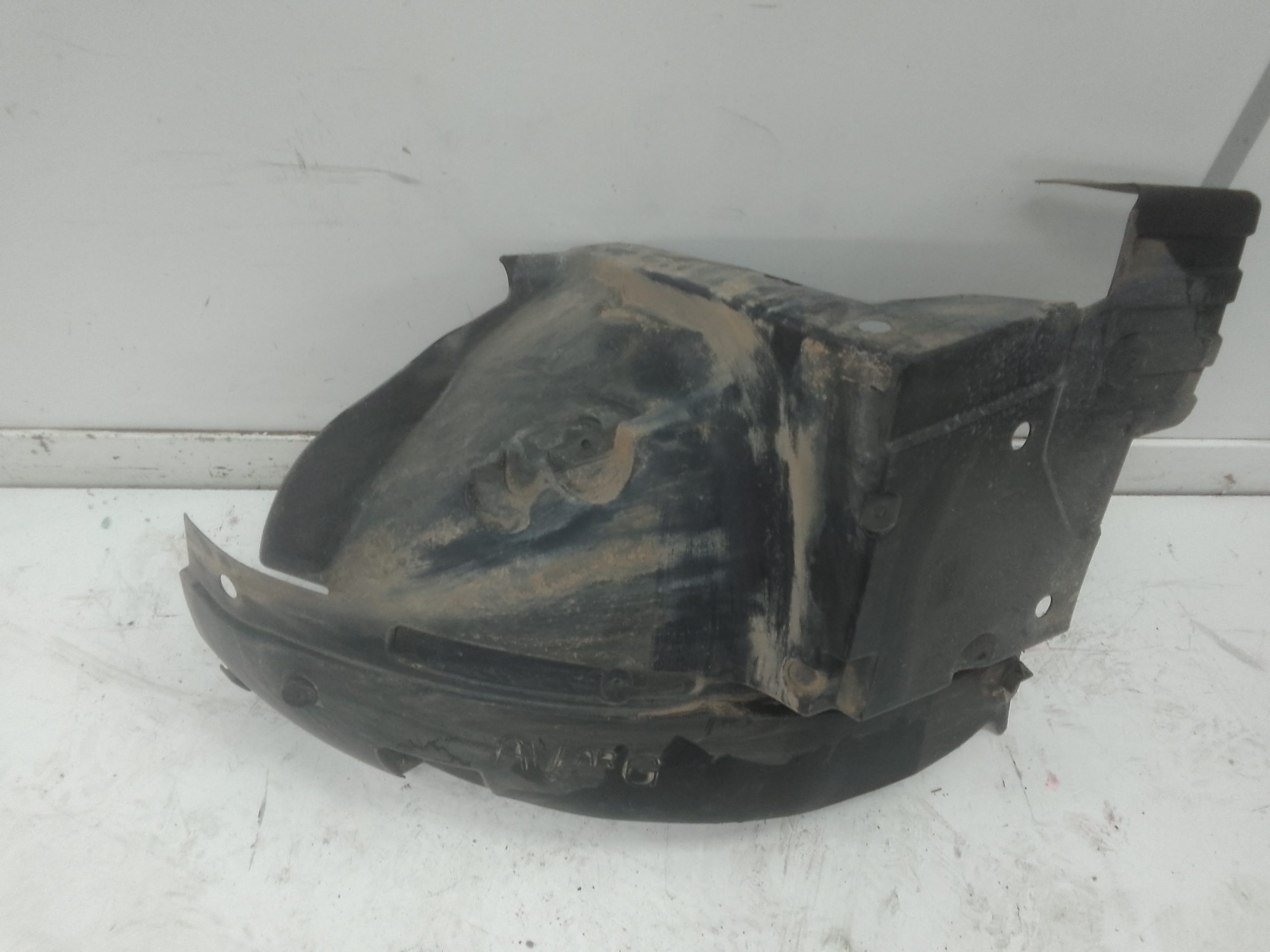 Pase de rueda delantero izquierdo renault trafic iii furgón (06.2014->)