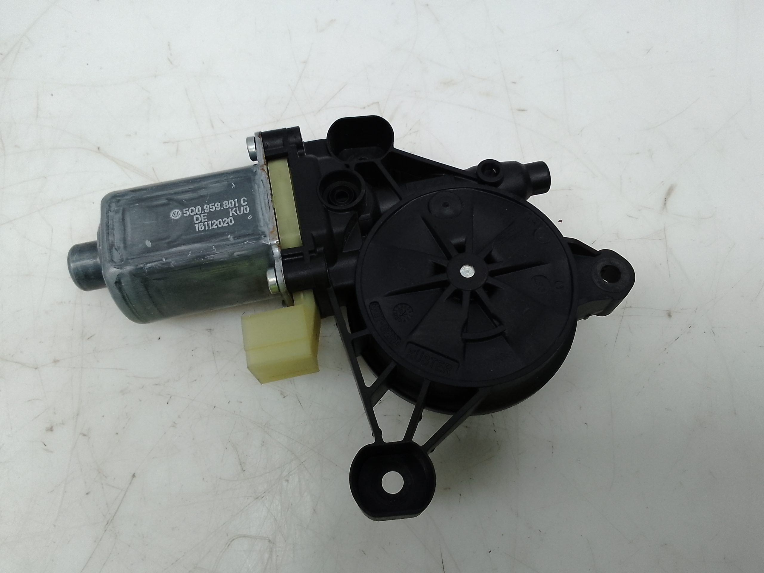 Motor elevalunas delantero izquierdo seat leon (kl1)(04.2020->)