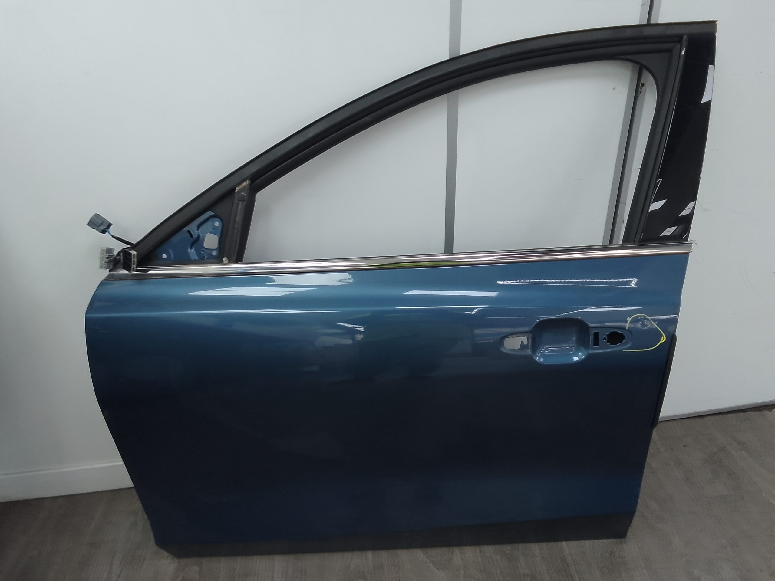 Puerta delantera izquierda ford focus berlina (cge)(2018->)