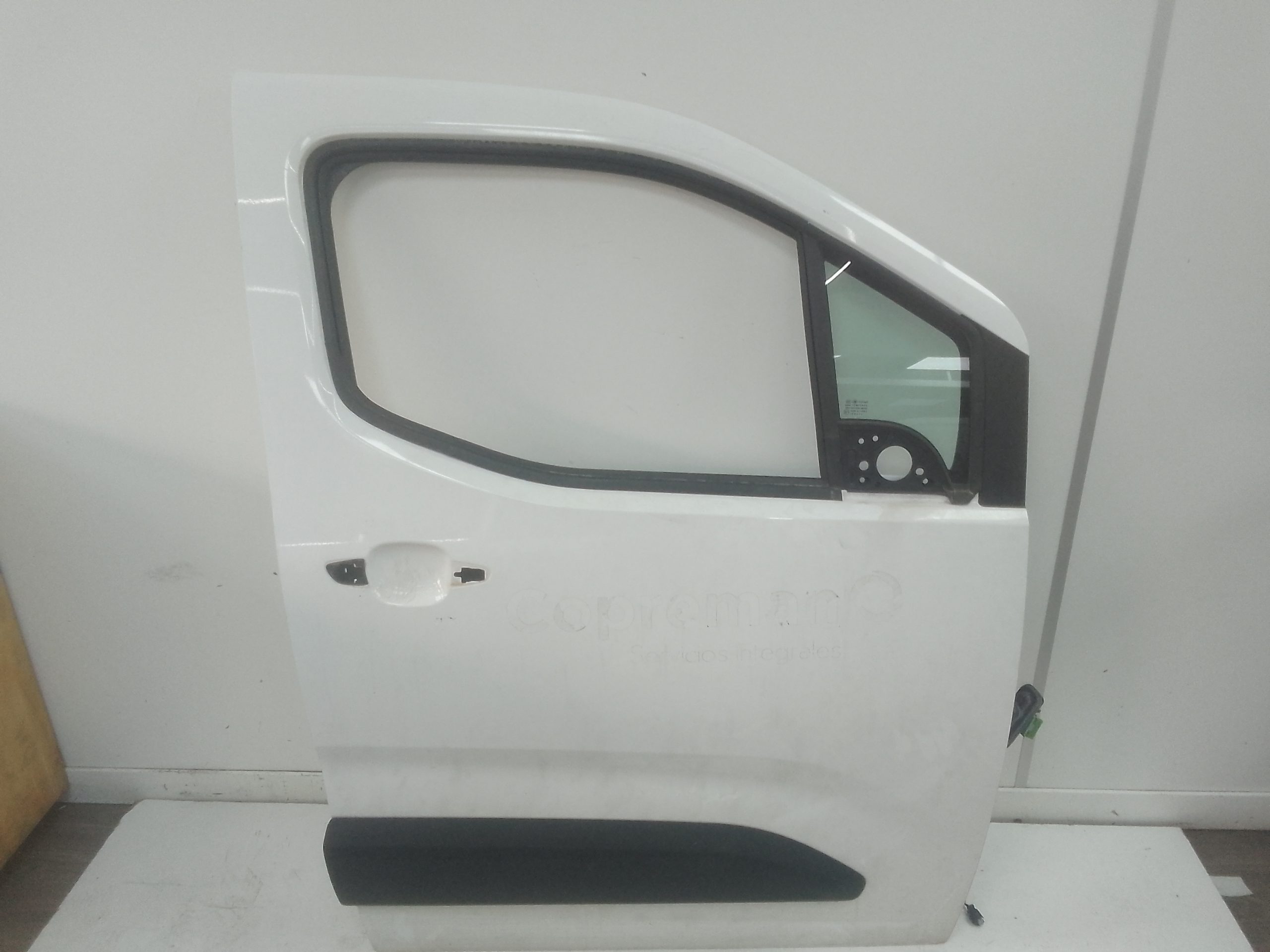 Puerta delantera derecha opel combo life e (2018->)