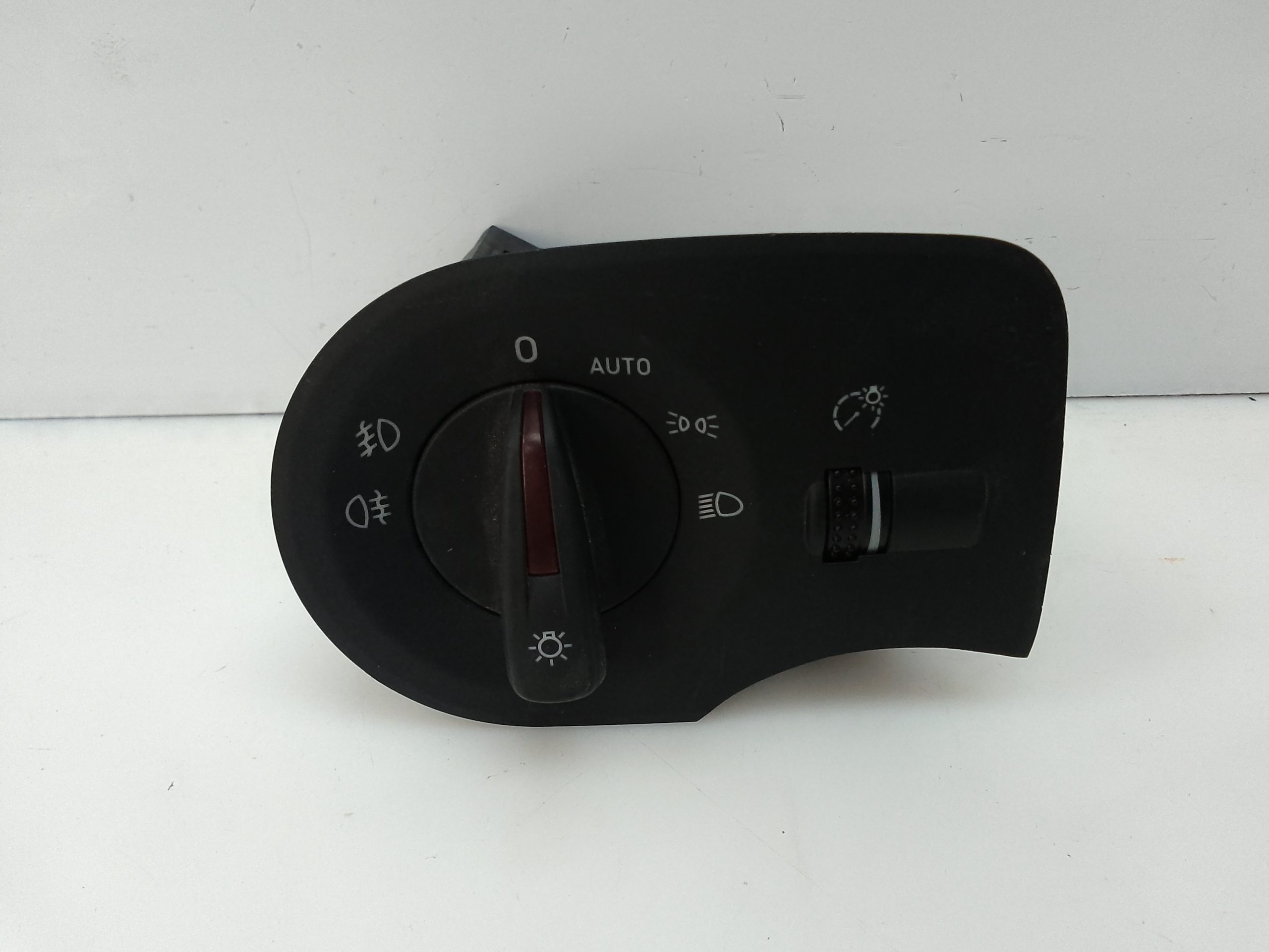 Interruptor posicion de luces seat ibiza berlina (6j5)(06.2008->)