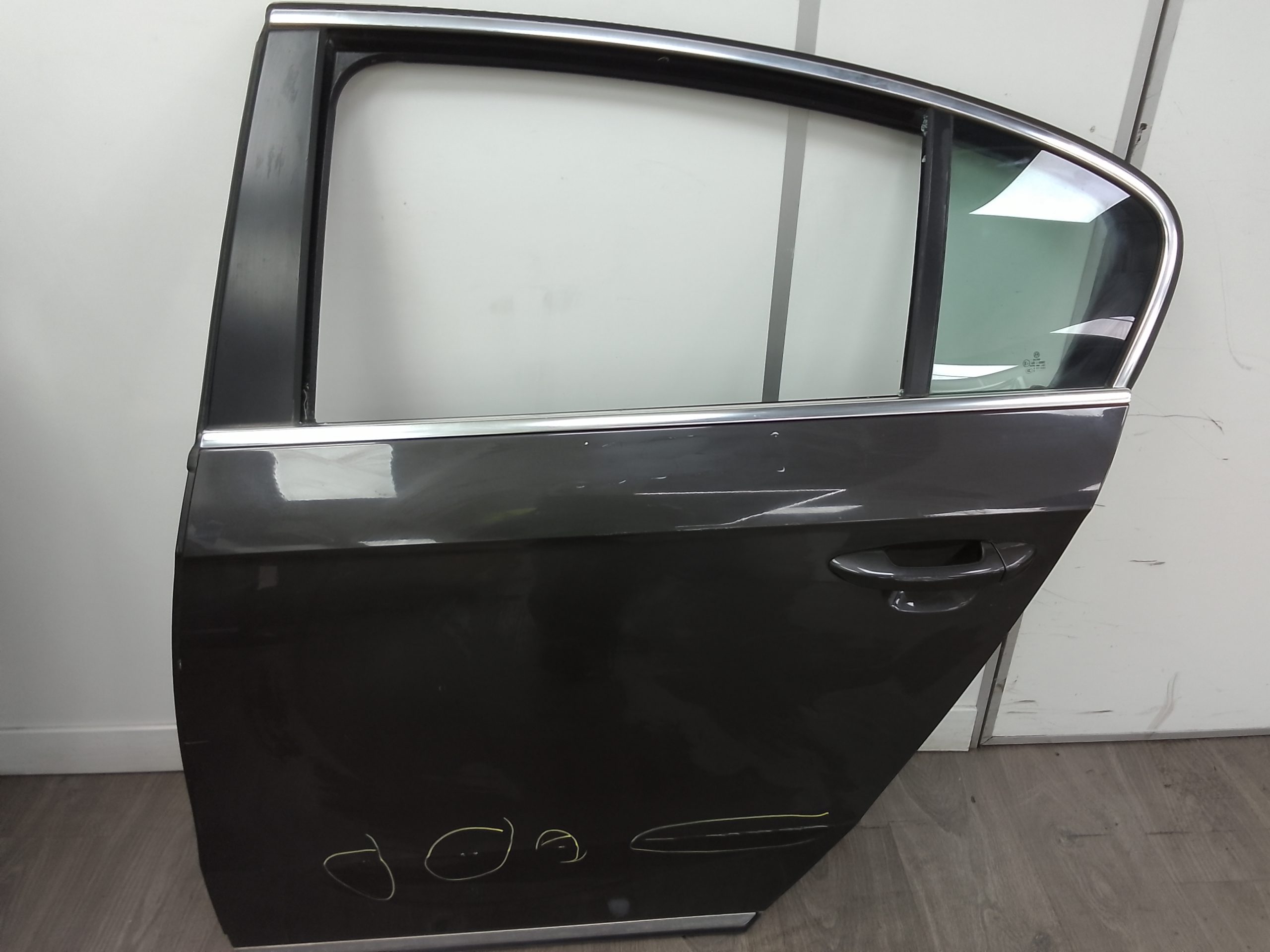 Puerta trasera izquierda volkswagen passat berlina (362)(10.2010->)