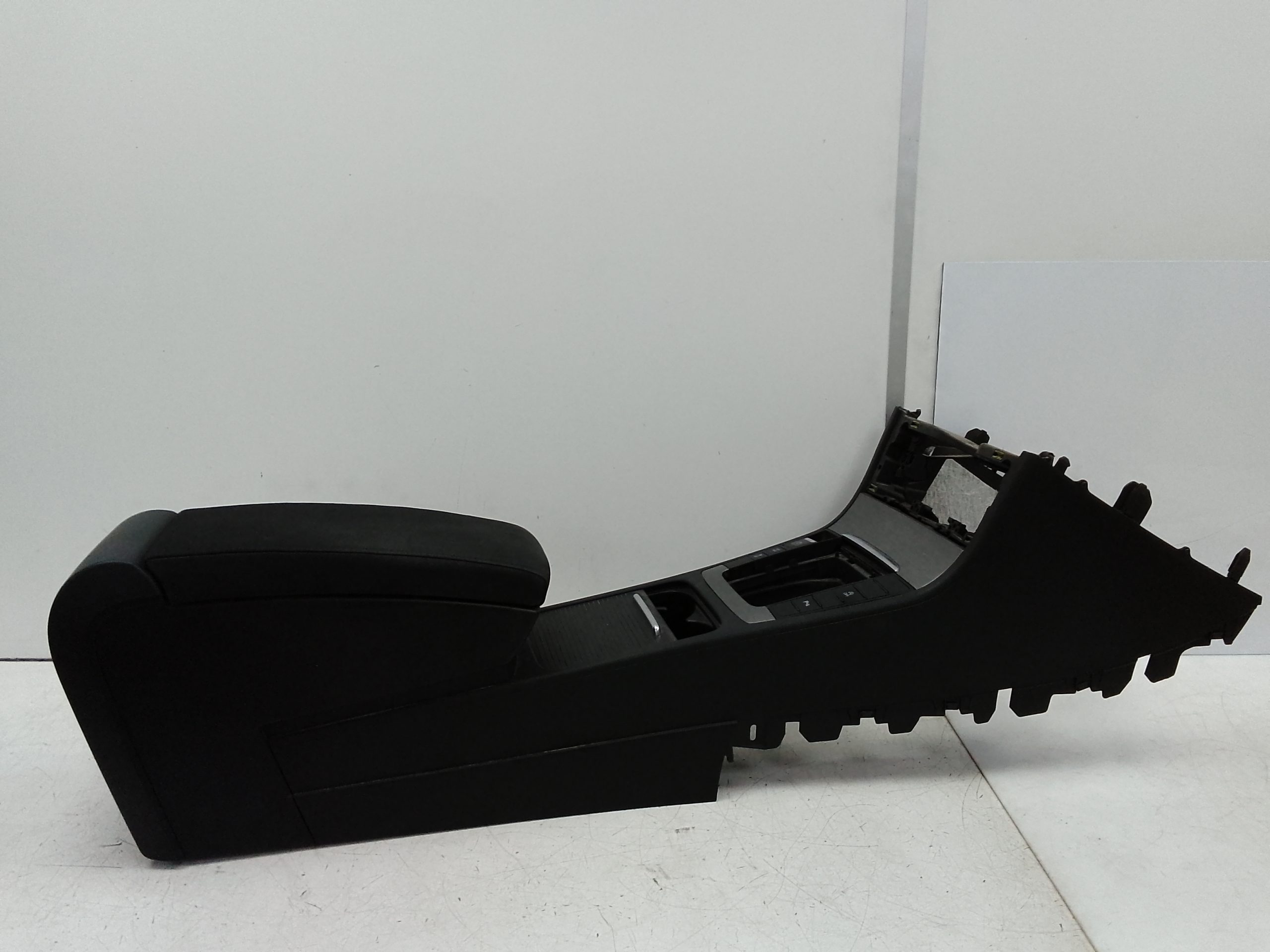 Consola central volkswagen passat berlina (362)(10.2010->)