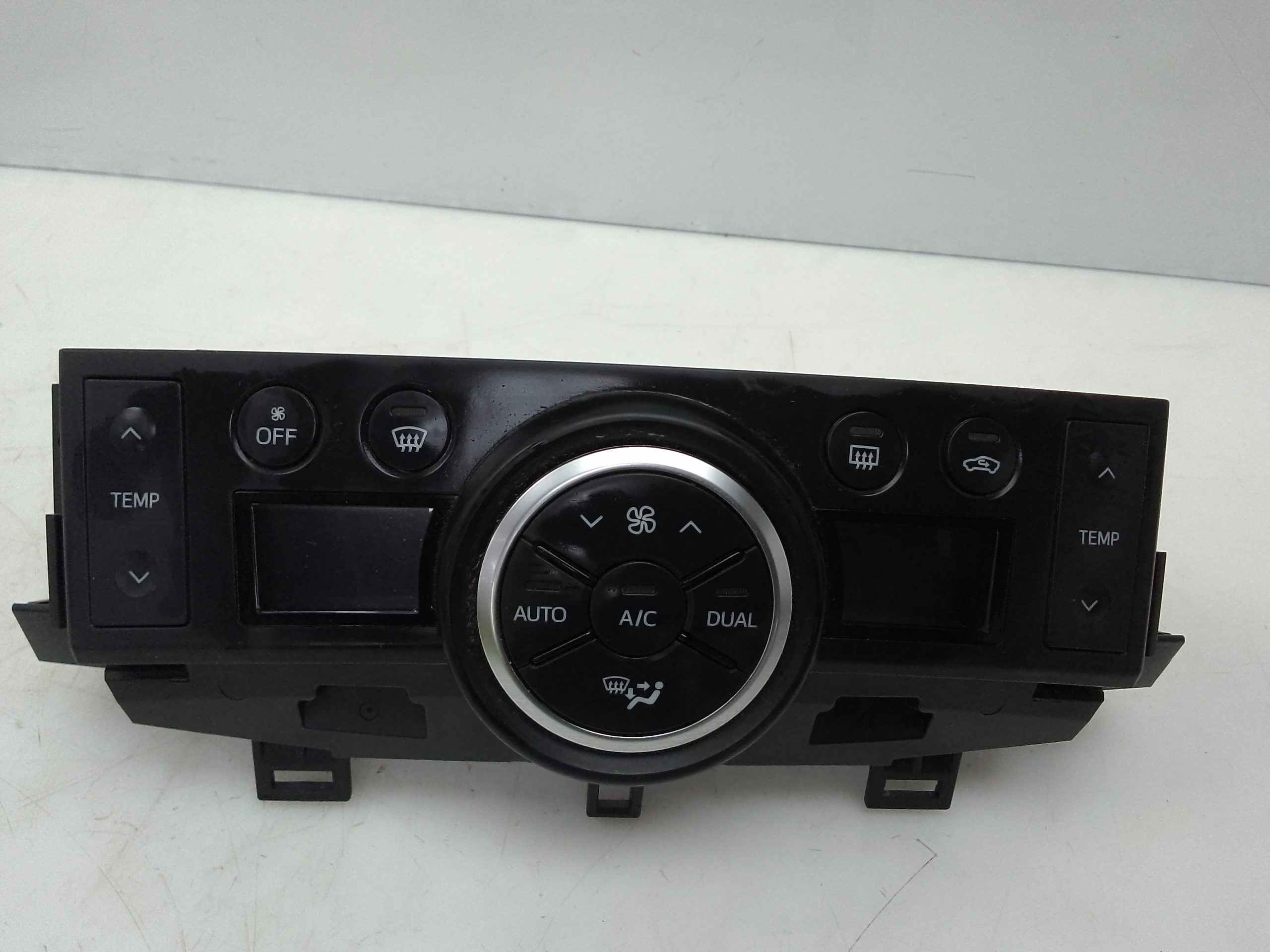 Mando calefaccion /  aire acondicionado toyota verso-s (nlp1/nsp1)(2010->)