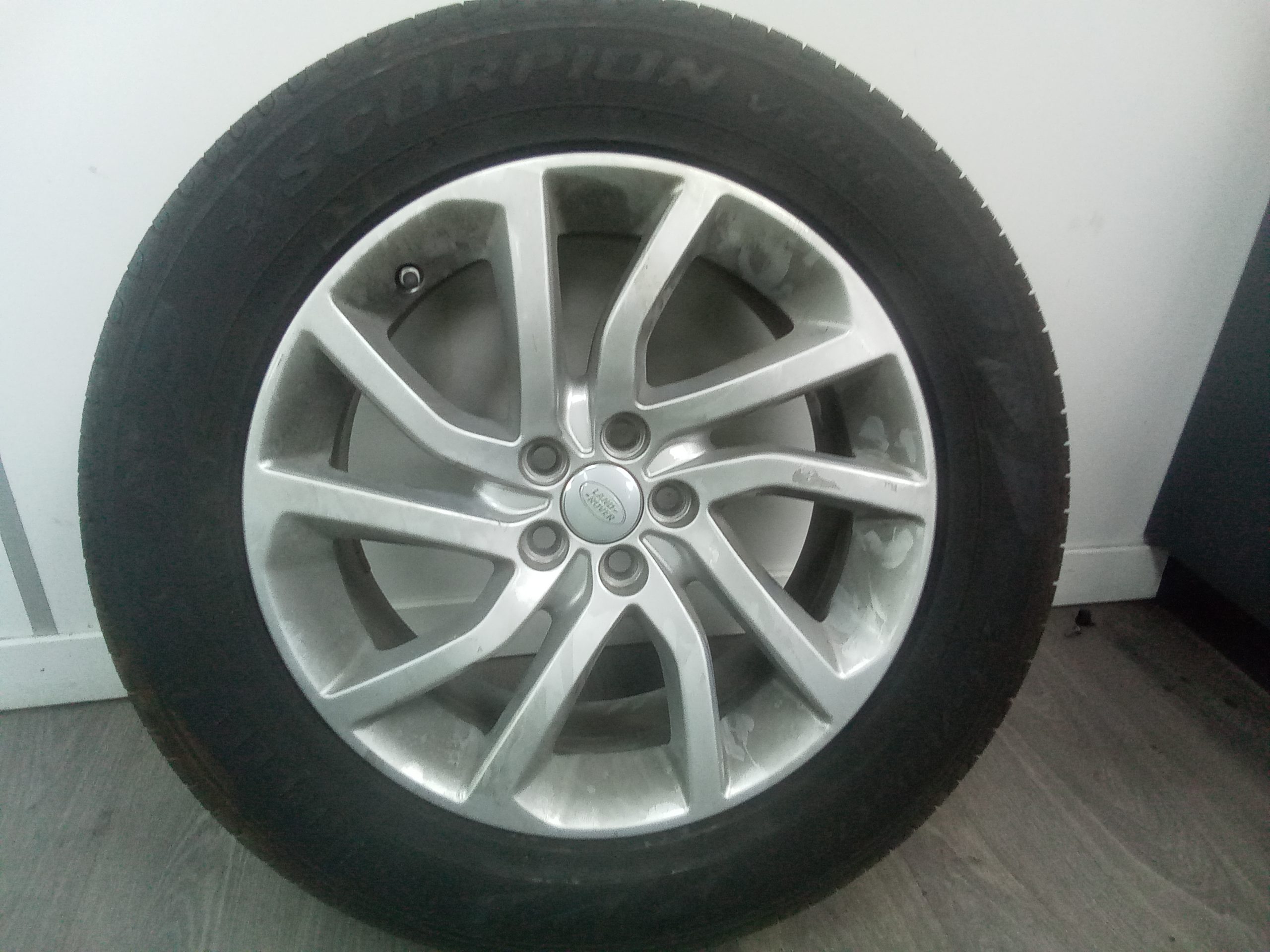 Llanta land rover discovery sport (02.2015->)